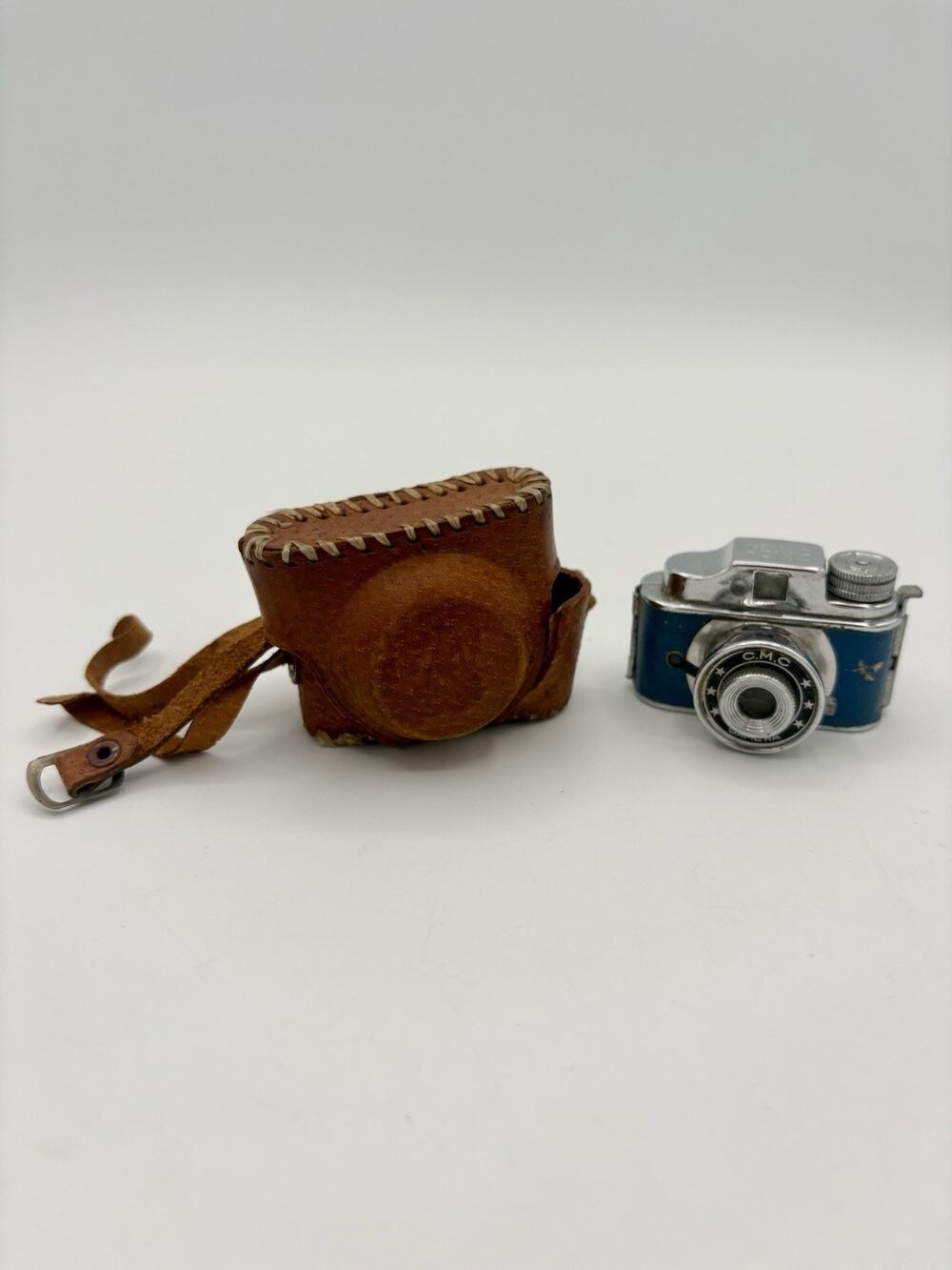 CMC Hit Style Blue Subminiature Camera 14×14mm Exposure 17.5mm Film with Case